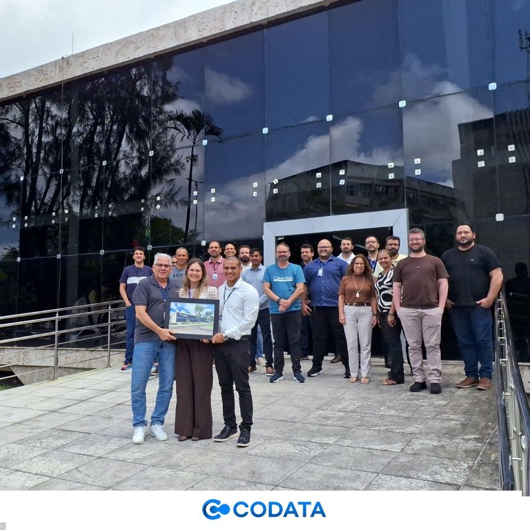 Artista paraibana presta homenagem à CODATA com pintura em aquarela da sede da Companhia Artista paraibana presta homenagem à CODATA com pintura em aquarela da sede da Companhia